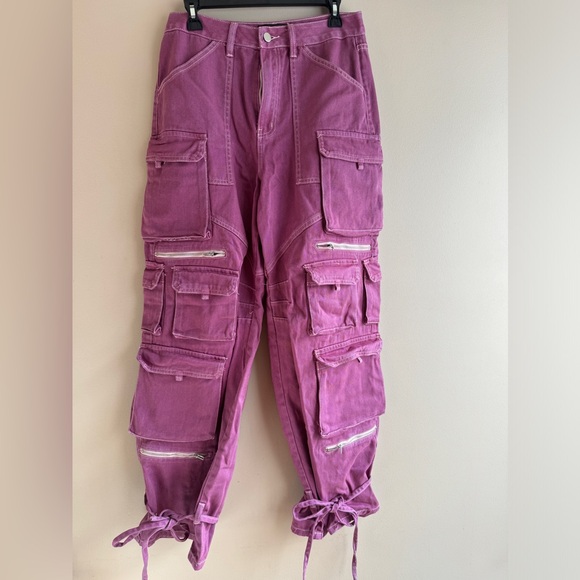 Fashion nova Cargo pants (NWT) - Picture 2 of 3